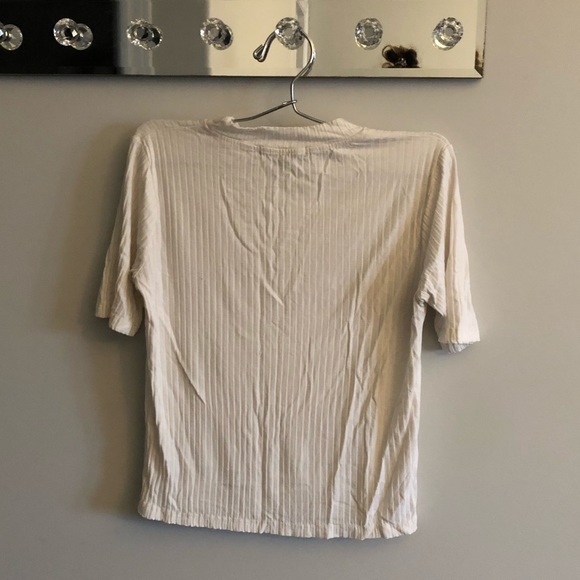 Forever 21 Off-White Mock Neck Ribbed Top Sz S - Picture 2 of 3